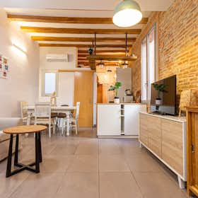 Apartment for rent for €1,760 per month in Barcelona, Carrer del Carme