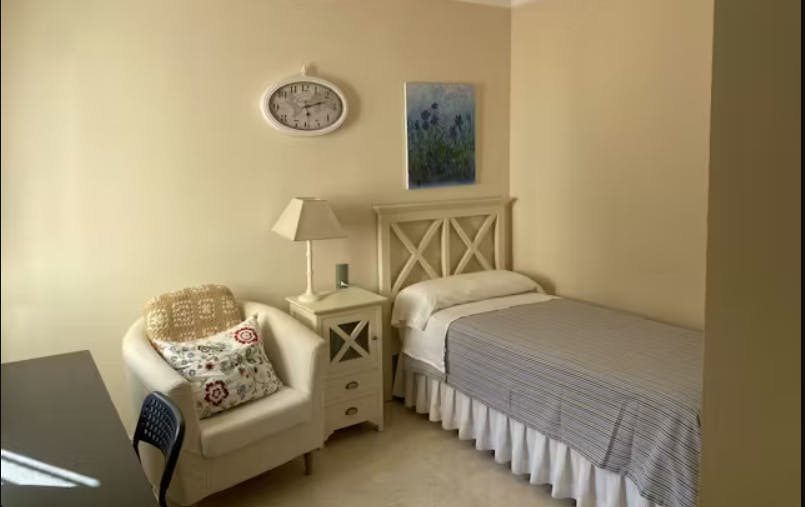 Calle Santa Elena, Sevilla preview