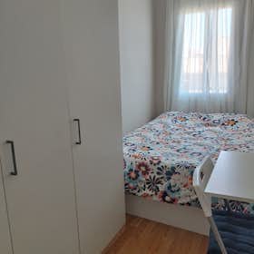 Private room for rent for €450 per month in Barcelona, Carrer de Berenguer de Palou