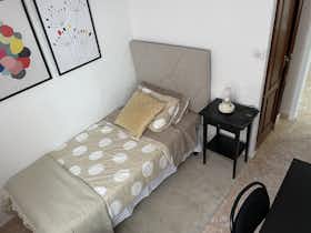 Privé kamer te huur voor € 450 per maand in Málaga, Calle Segismundo Moret