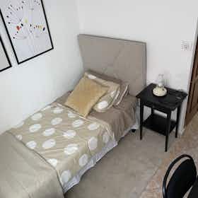 Private room for rent for €450 per month in Málaga, Calle Segismundo Moret