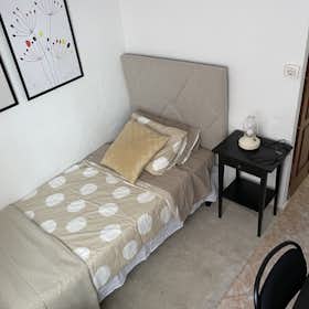 私人房间 正在以 €450 的月租出租，其位于 Málaga, Calle Segismundo Moret