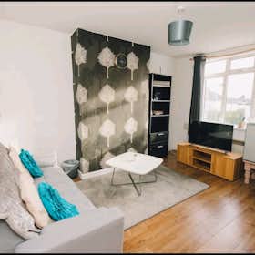 Appartement à louer pour 2 000 £GB/mois à Luton, Sundon Park Road
