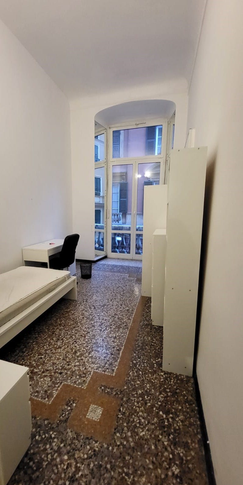 Single room Genoa, 1 bed, 13m² — photo 24