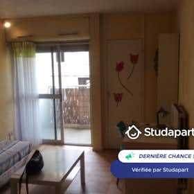 Apartment for rent for €600 per month in Bordeaux, Cours de l'Argonne