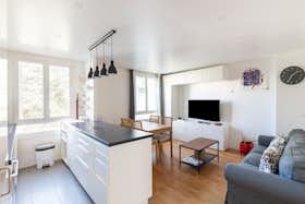 Apartamento para alugar por € 2.900 por mês em Rueil-Malmaison, Rue de la Mélonière