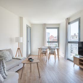 Apartament de închiriat pentru 2.100 EUR pe lună în Barcelona, Avinguda Meridiana
