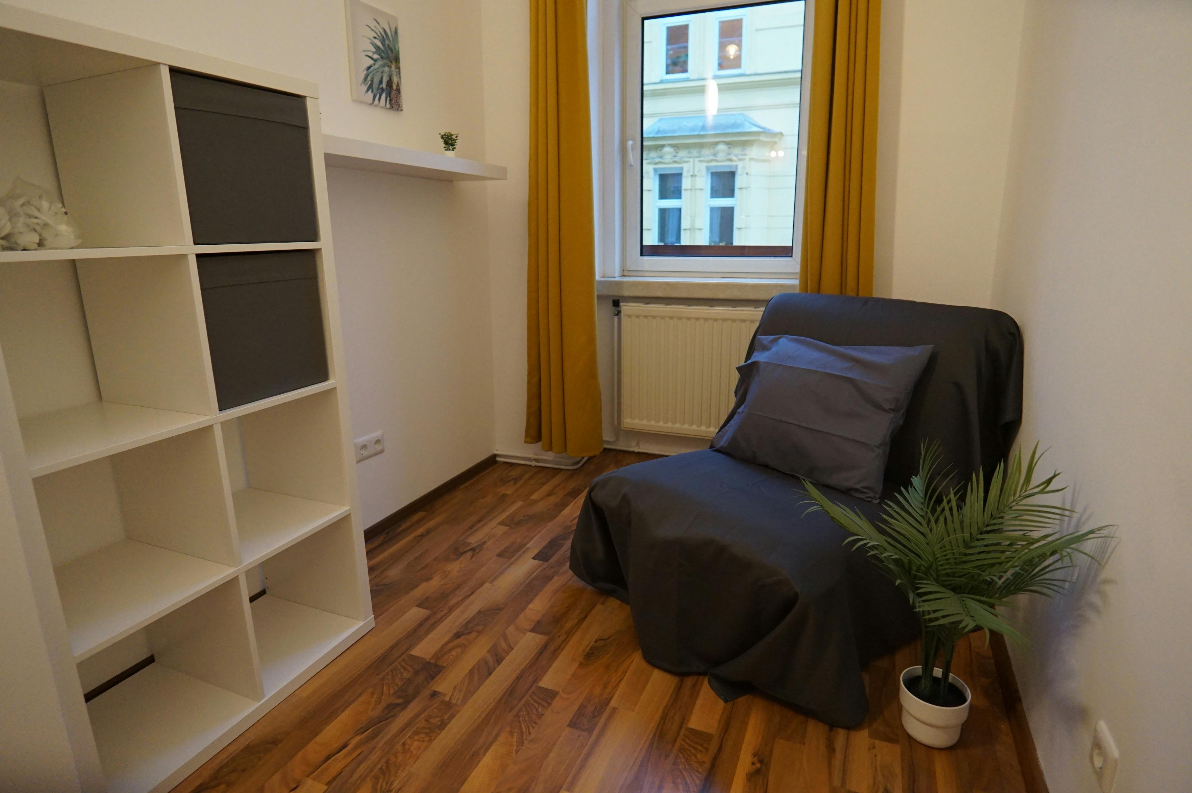 Novaragasse, Vienna preview
