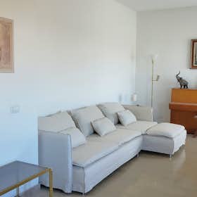Apartment for rent for €3,700 per month in Milan, Via Harar