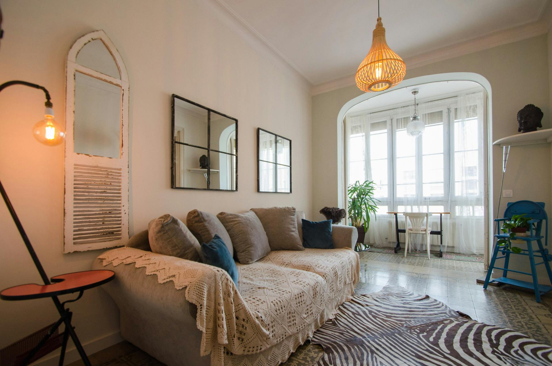 Wohnung zu mieten für 1.500 € pro Monat in Barcelona, Carrer de Sicília