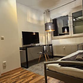 Квартира сдается в аренду за 2 200 € в месяц в Augsburg, Kopernikusstraße