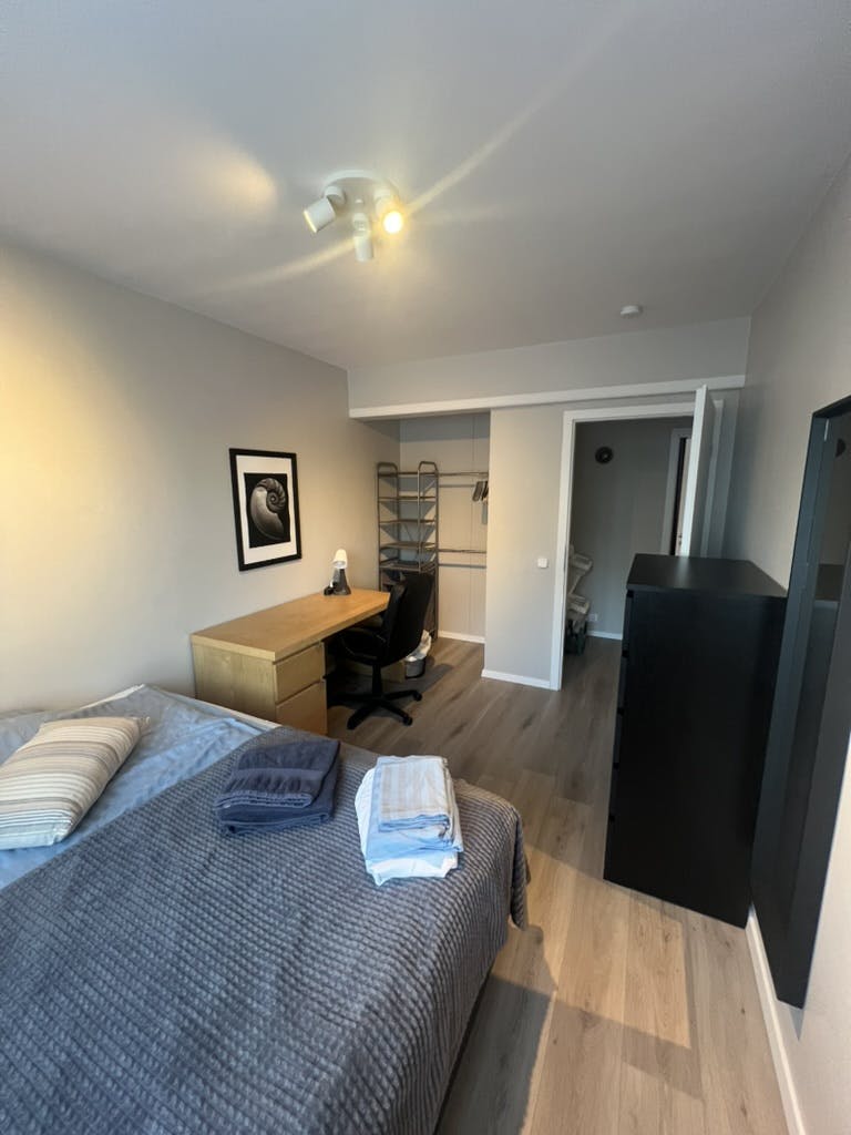 Private room for rent for ISK 113,877 per month in Reykjavík, Bogahlíð
