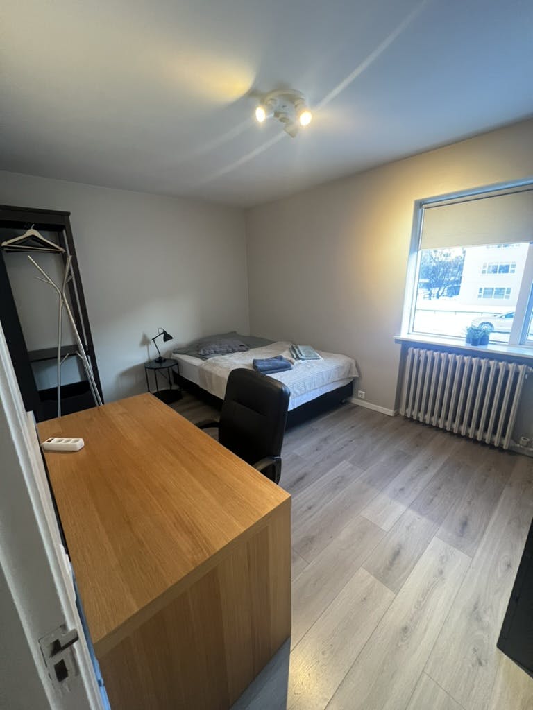 Privé kamer te huur voor € 799 per maand in Reykjavík, Bogahlíð