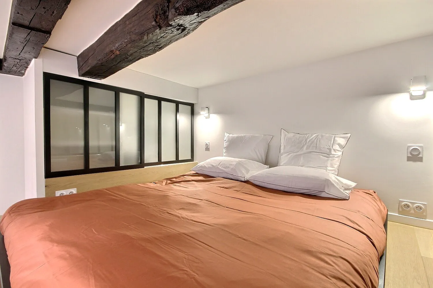 1-Bedroom Apartment in Rue des Rosiers, Paris (1228443) ROOM 1