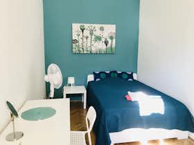 Private room for rent for HUF 199,040 per month in Budapest, Bezerédj utca