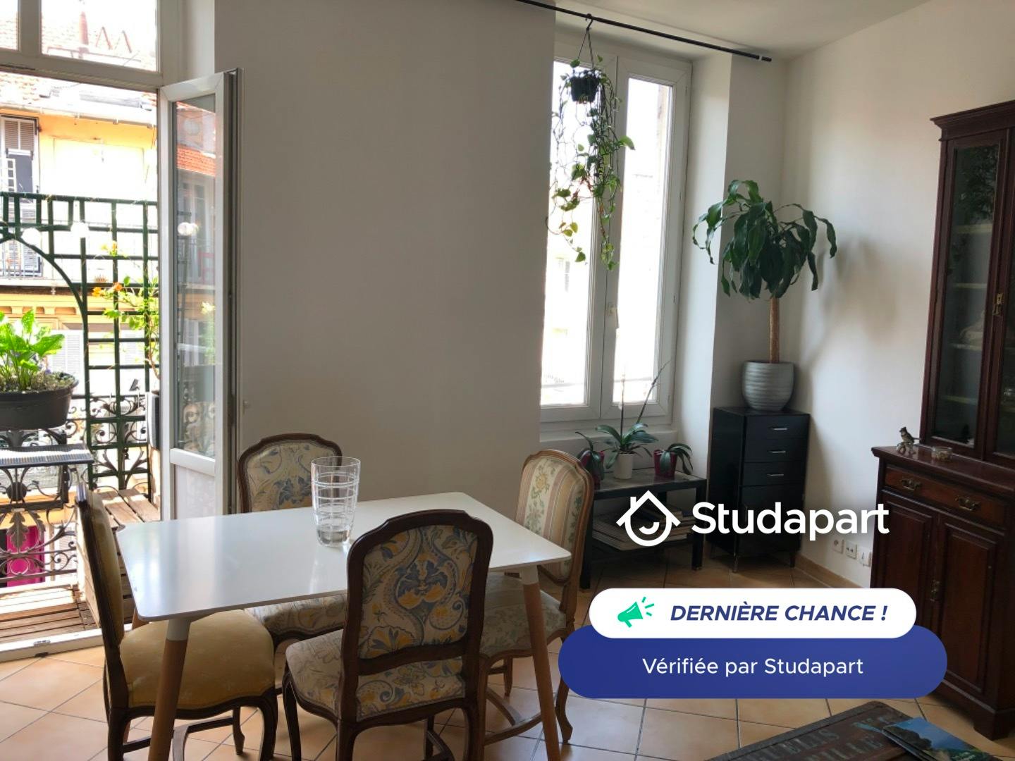 Apartment for rent on Rue Assalit, Nice