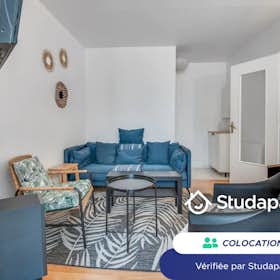 Private room for rent for €460 per month in Le Havre, Rue Lefèvreville