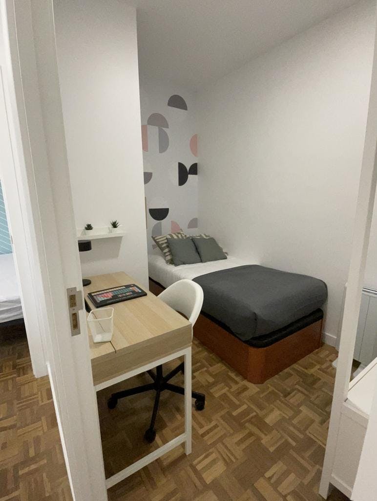 Passeig de Manuel Girona, Barcelona preview