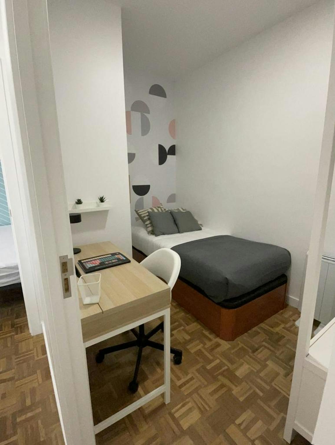 Passeig de Manuel Girona, Barcelona preview