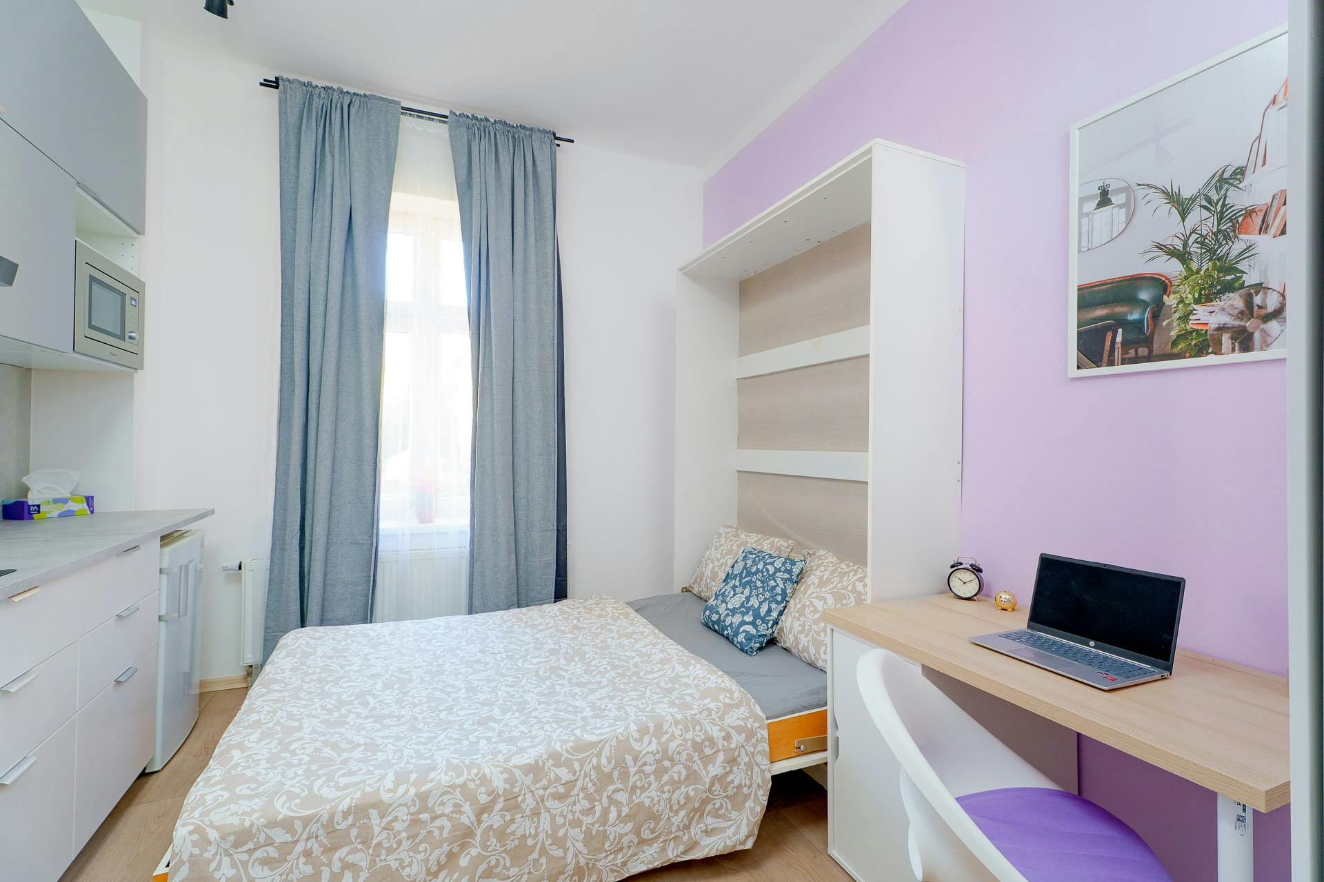 Studio à louer pour 22 900 CZK/mois à Prague, Čestmírova