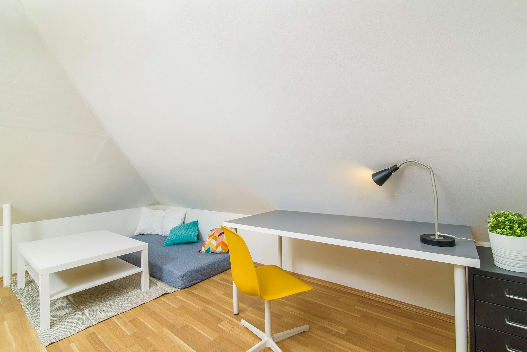 Na Jezerce, Prague preview