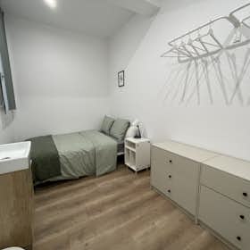 Private room for rent for €825 per month in Barcelona, Carrer de la Cera
