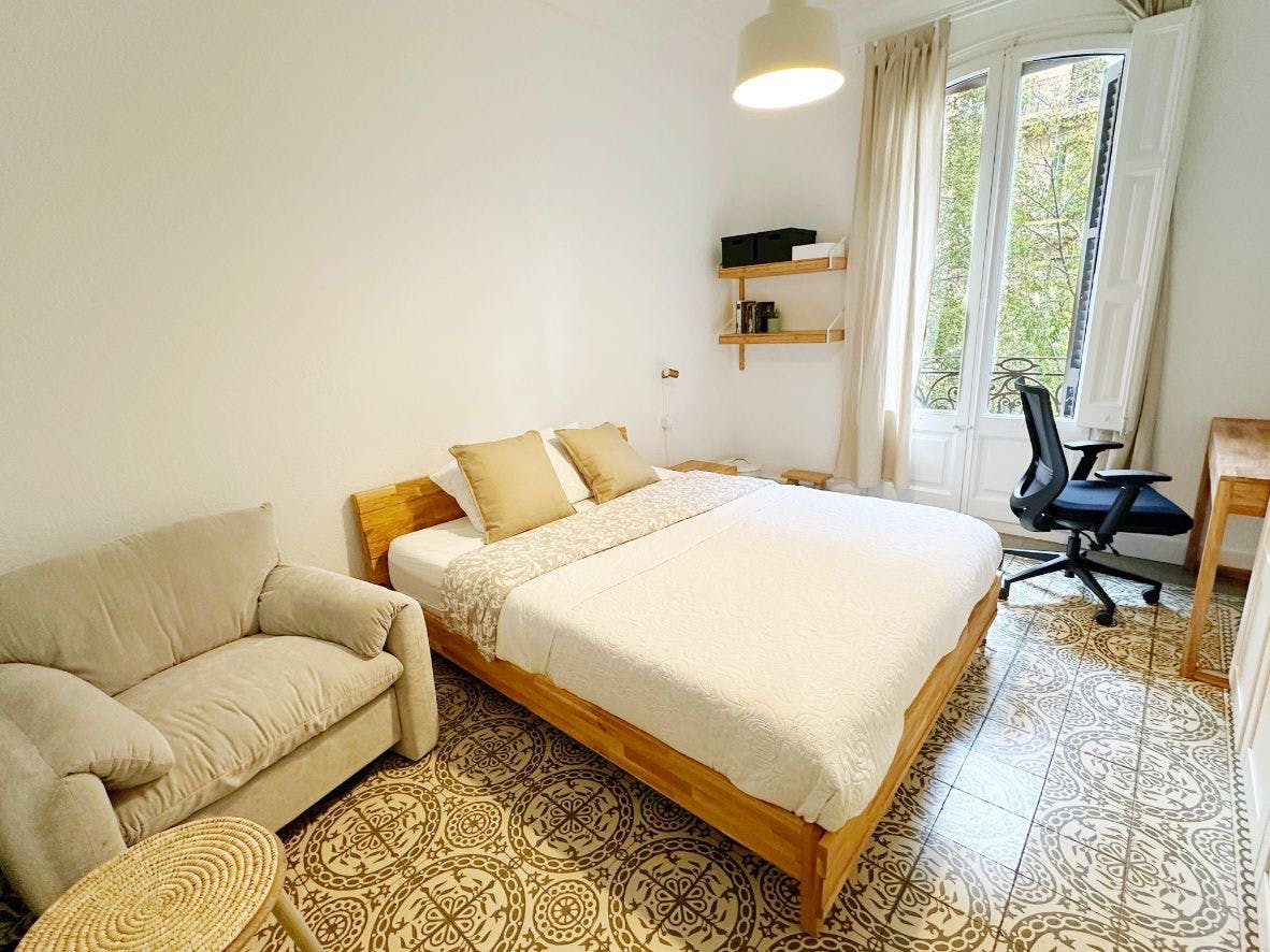 Private room for rent for €600 per month in Barcelona, Carrer de Mallorca