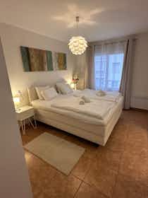 Appartement te huur voor € 1.800 per maand in Altea, Plaça dels Esports