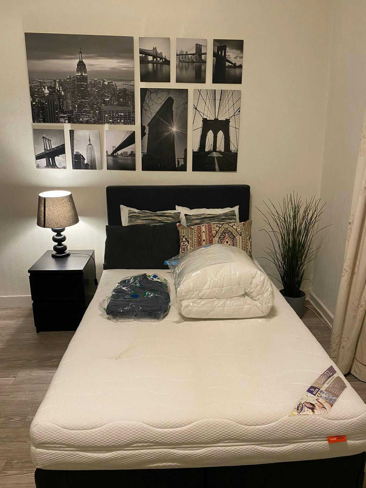 preview gallery tile