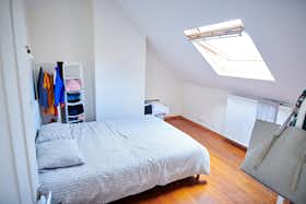 Отдельная комната сдается в аренду за 470 € в месяц в Forest, Avenue de la Verrerie