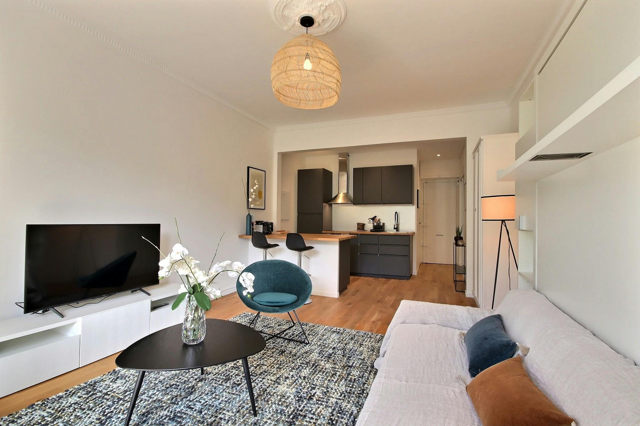 Boulevard de la Madeleine, Paris preview