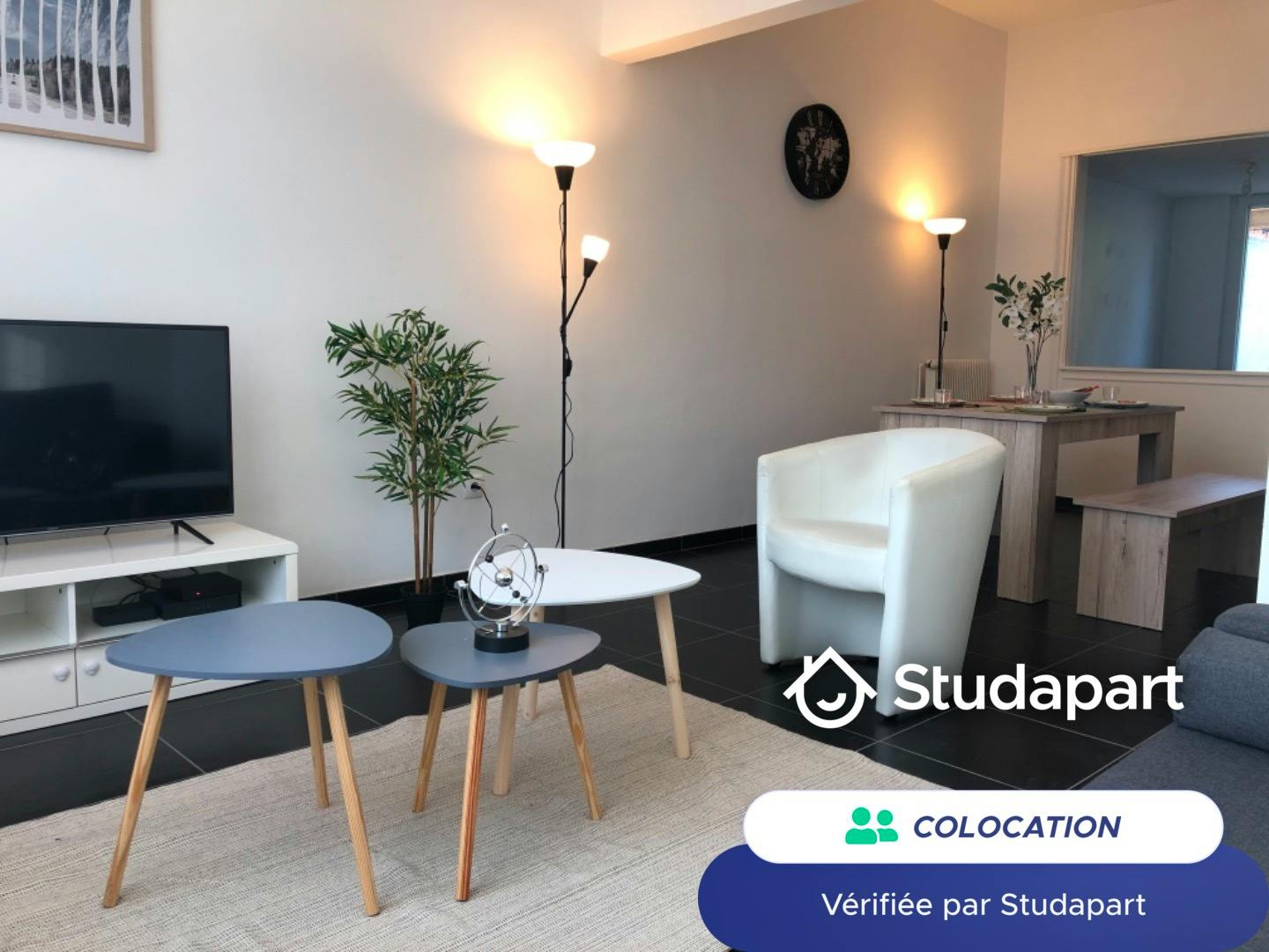 Chambre privée à louer pour 431 €/mois à Valenciennes, Rue Louise d'Épinay