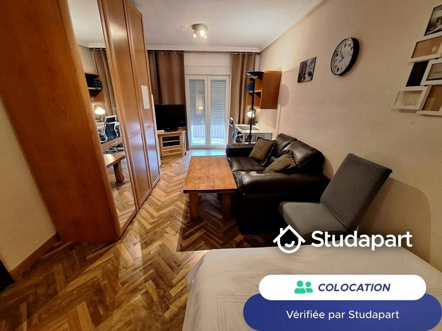 Private room for rent for €330 per month in Salamanca, Avenida de los Maristas