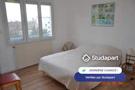 Apartamento para alugar por € 890 por mês em La Rochelle, Rue du Danemark