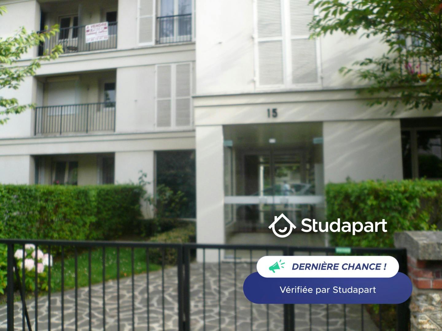 Apartment for rent for €1,100 per month in Fontainebleau, Rue Casimir-Perier