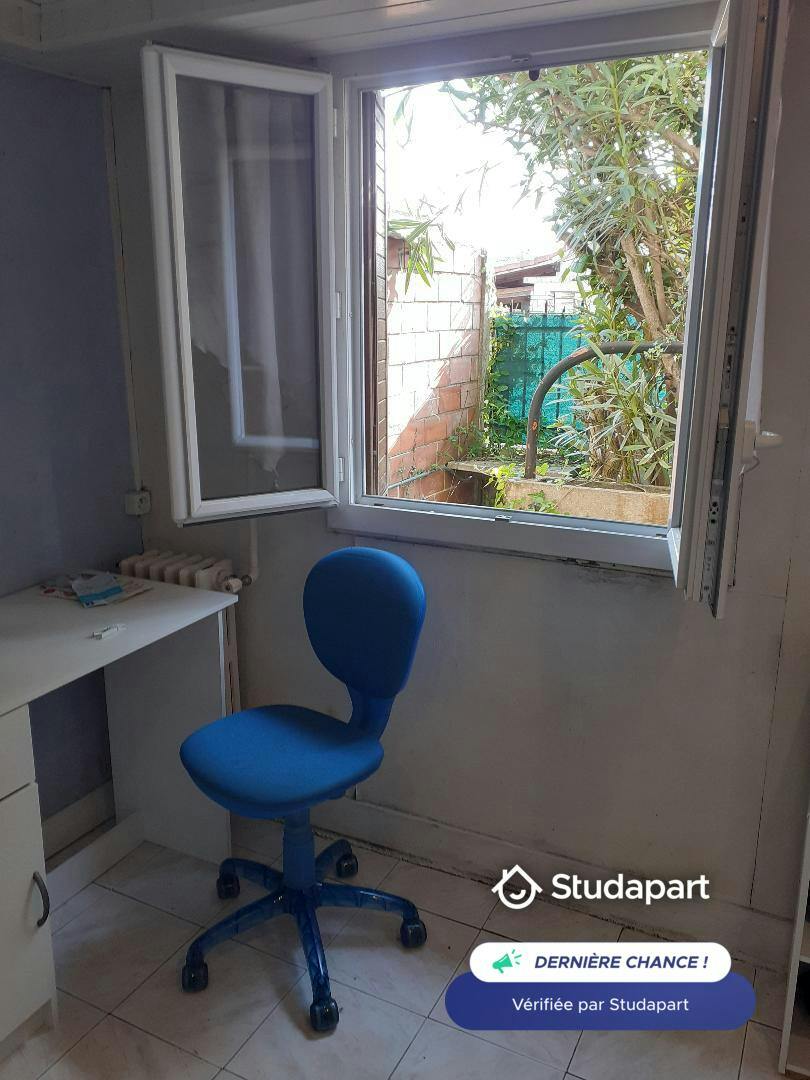 Private room for rent on Rue du Maréchal Maunoury, Bordeaux - Vue 4
