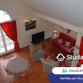 Private room for rent for €540 per month in Cergy, Rue de l'Amiral