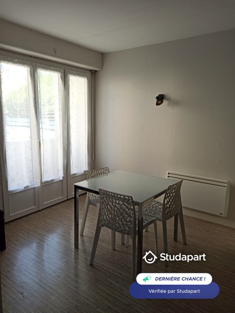 Apartment for rent on Rue du Général Guillaumat, La Rochelle