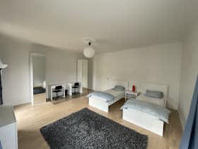 Habitación privada en alquiler por 9512 DKK al mes en Gentofte, Lyngbyvej