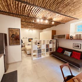 Monolocale for rent for 1.200 € per month in Trieste, Scala dei Fabbri