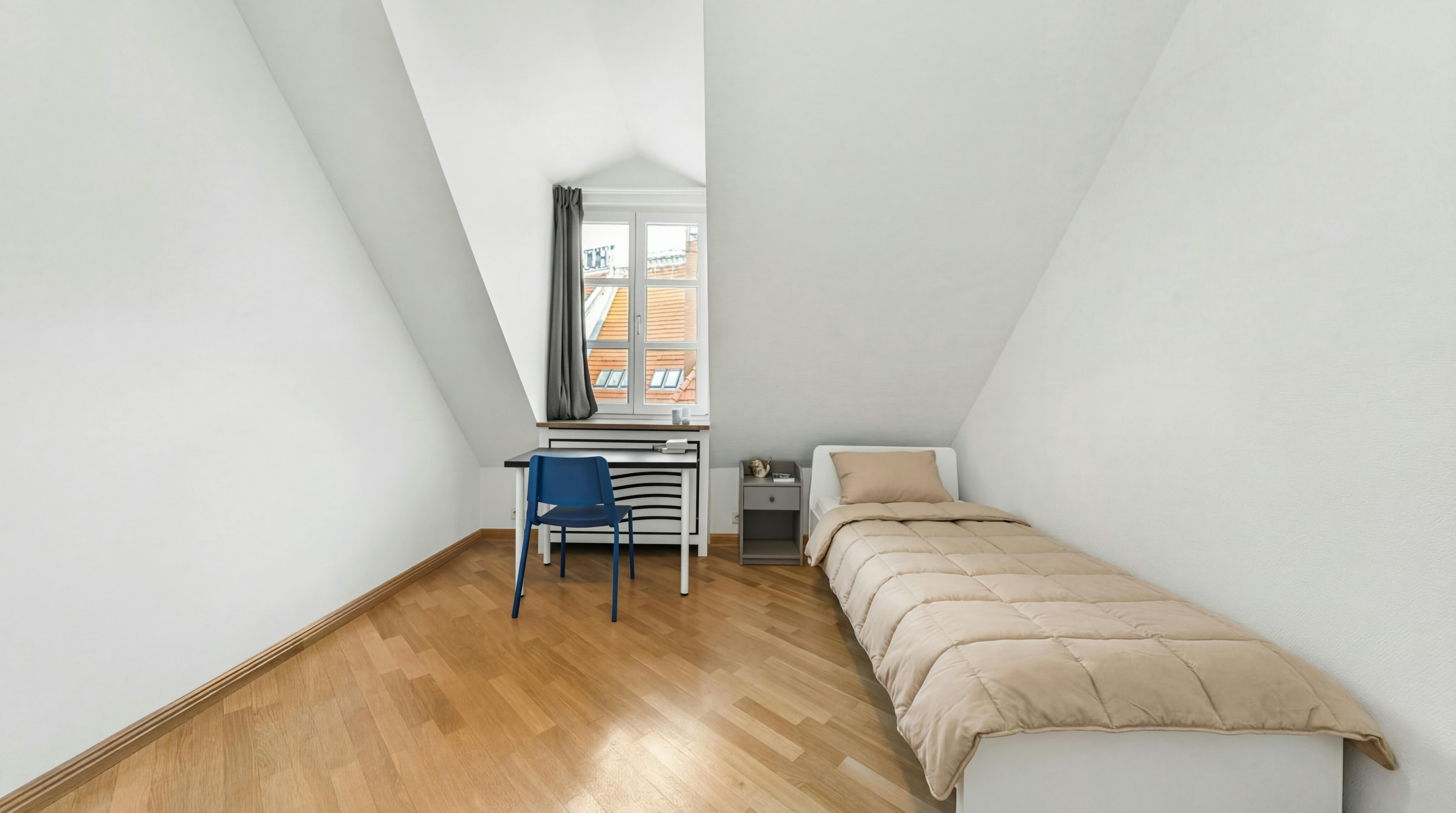 Private room for rent for €660 per month in Berlin, Heerstraße