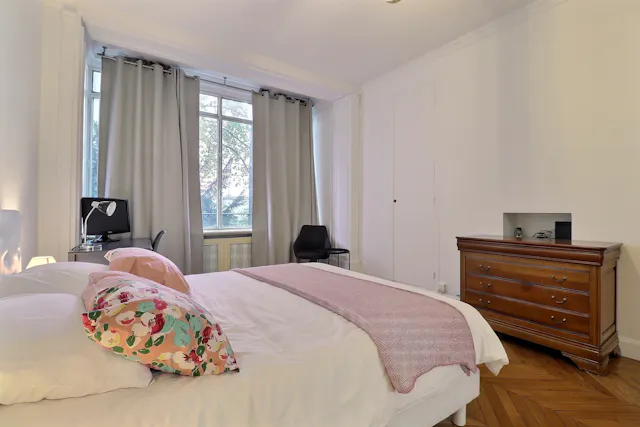 1-Bedroom Apartment in Avenue des Ternes, Paris (1258852) room image 2