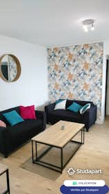 Отдельная комната сдается в аренду за 360 € в месяц в Troyes, Boulevard Jules Guesde