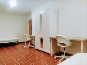 Gedeelde kamer te huur voor € 580 per maand in Cerdanyola del Vallès, Carrer d'Alonso Cano