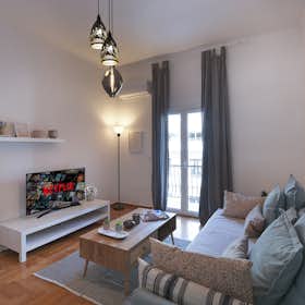 公寓 正在以 €1,200 的月租出租，其位于 Athens, Leontiou