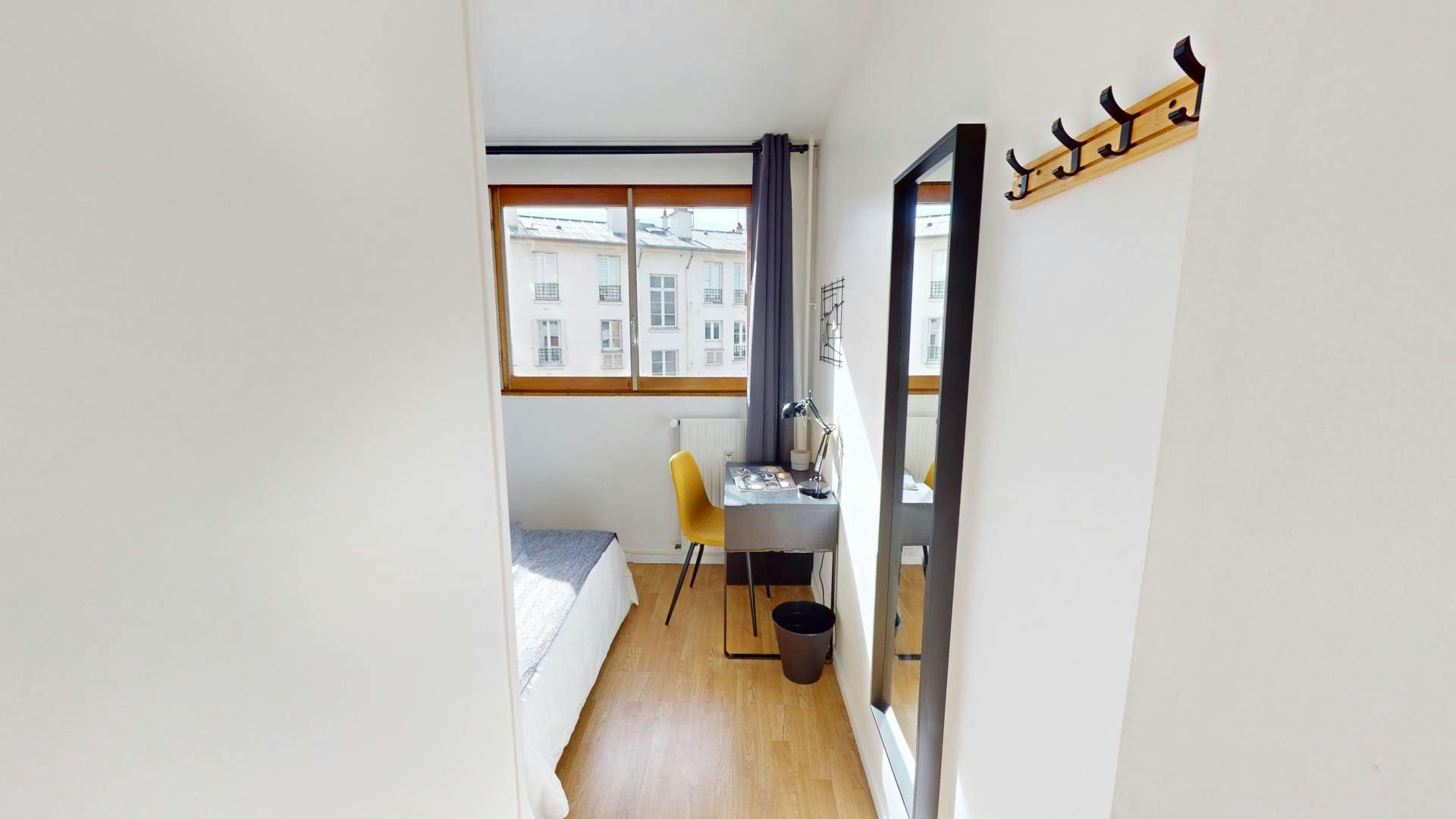 Private room for rent on Rue Riquet, Paris - Vue 5