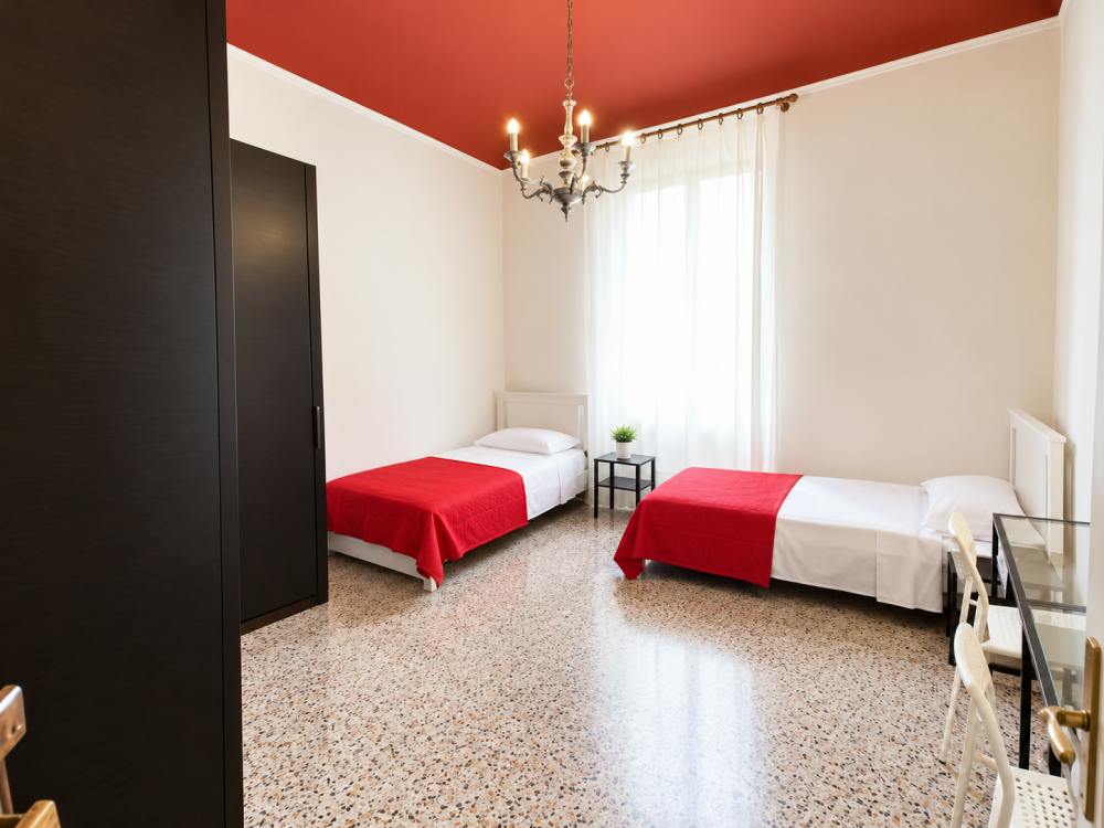 Mehrbettzimmer zu mieten für 250 € pro Monat in Florence, Via Antonio Bronzino