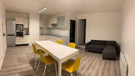 Privé kamer te huur voor € 600 per maand in Noisy-le-Grand, Allée de la Butte-aux-Cailles