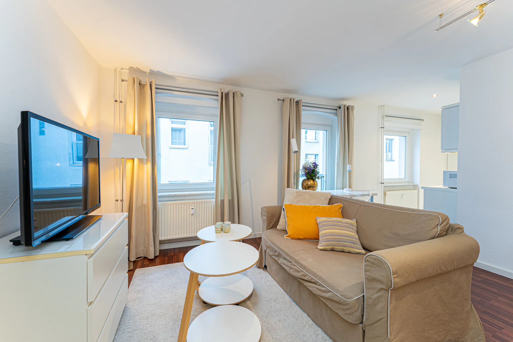 Knaackstraße, Berlin preview