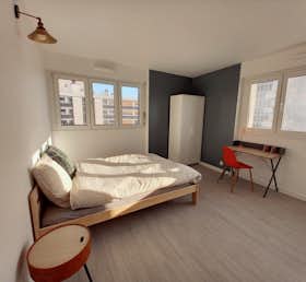 Отдельная комната сдается в аренду за 630 € в месяц в Sarcelles, Allée Robert Desnos
